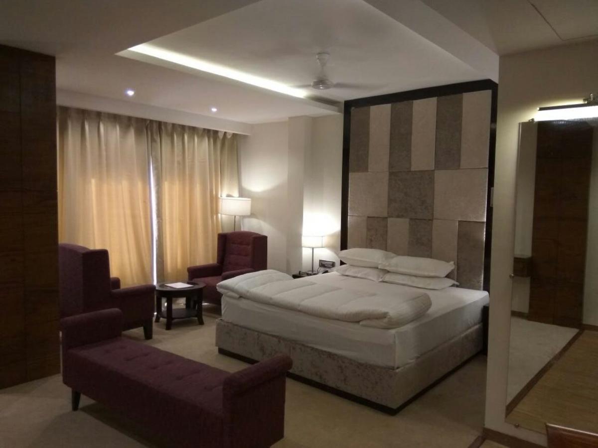 Hotel Surendra Vilas Bhopal Exterior photo
