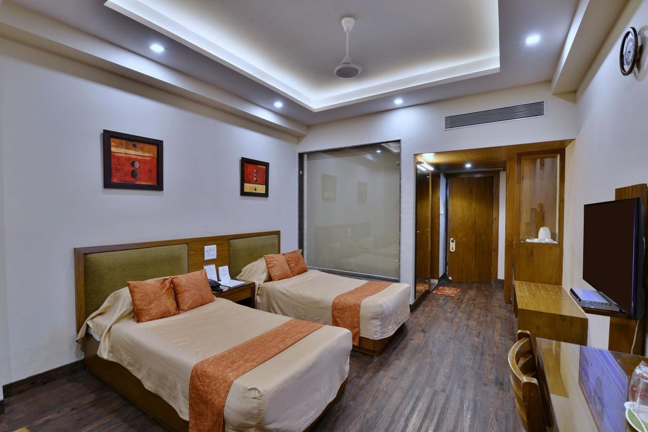 Hotel Surendra Vilas Bhopal Exterior photo